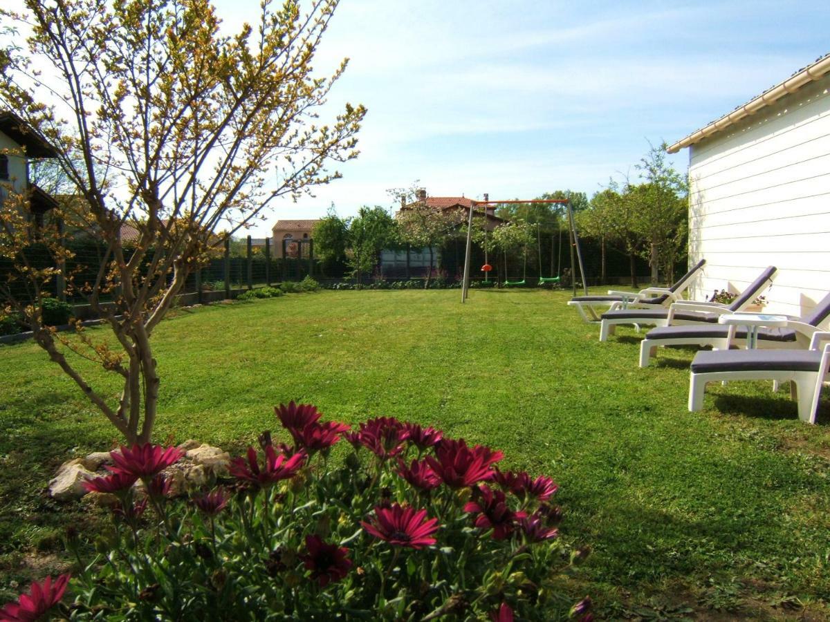 Gite L'Hirondelle Castelnau-de-Médoc Εξωτερικό φωτογραφία