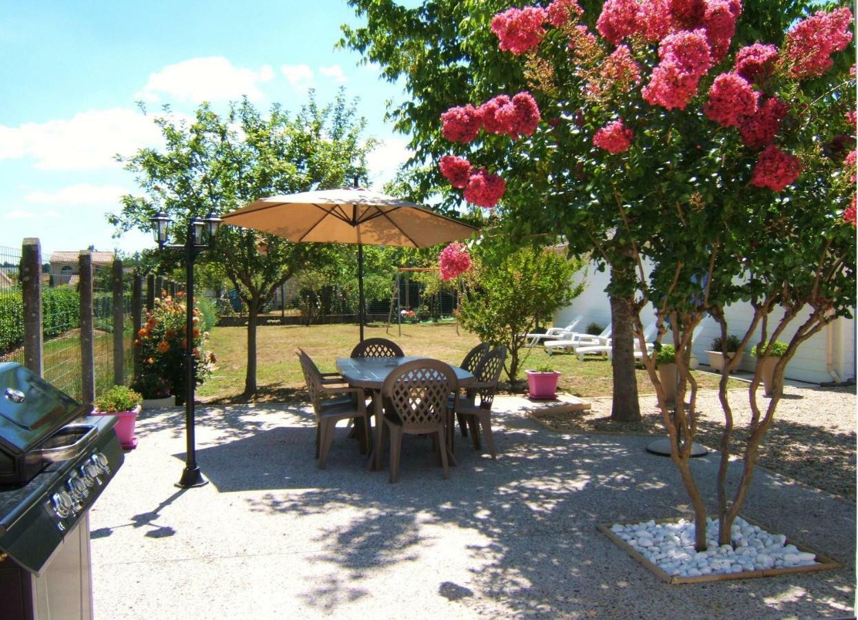 Gite L'Hirondelle Castelnau-de-Médoc Εξωτερικό φωτογραφία